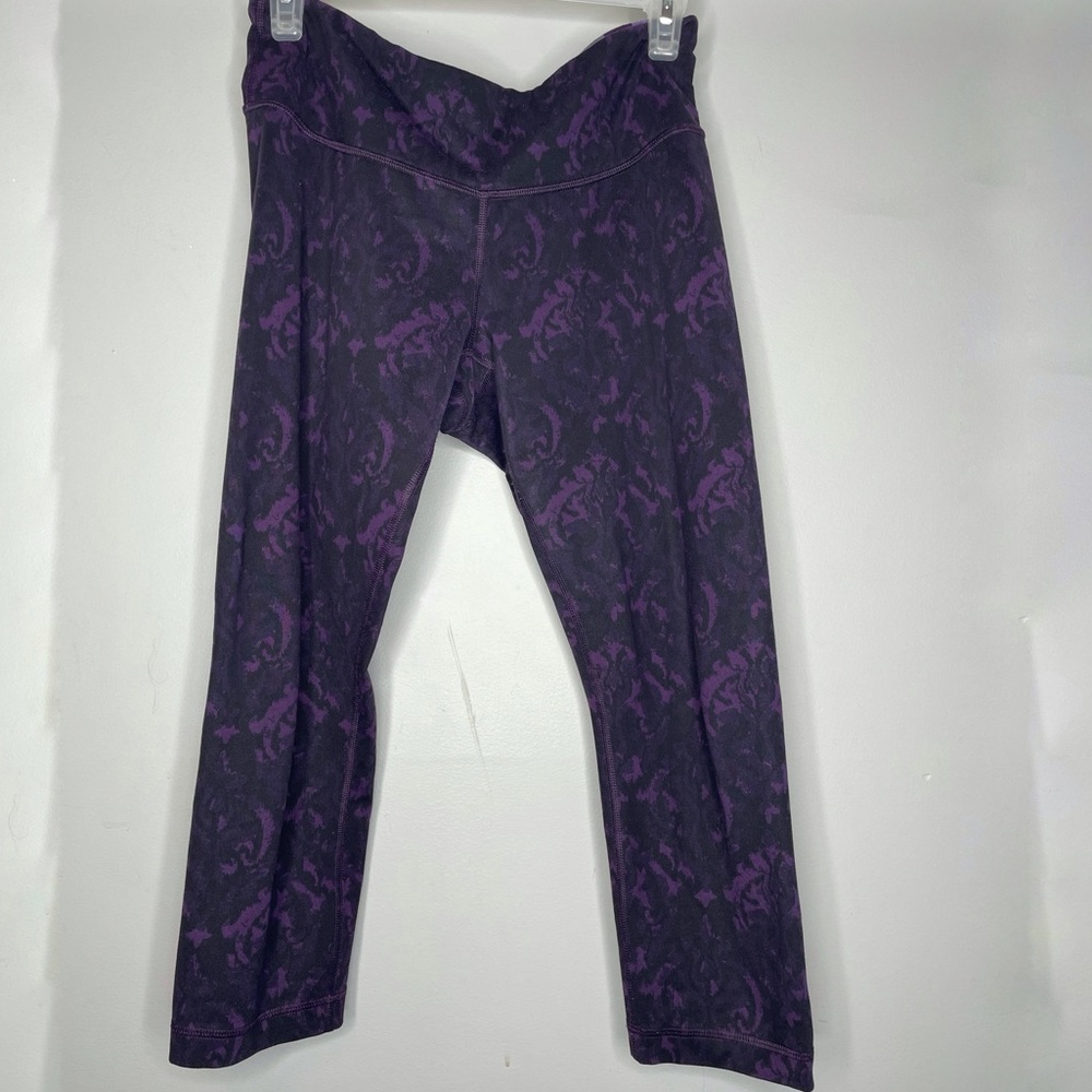 Super cute LULULEMON PURPLE WUNDER UNDERS